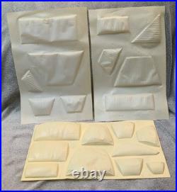 1/200 Scale Model Le Saint Louis Sailing Ship Heller 837 RARE VINTAGE