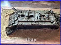 1/570 Titanic Bow Wreck Model With Wood Base 1/570 Titanic Bow Wreck Model With Wood Base