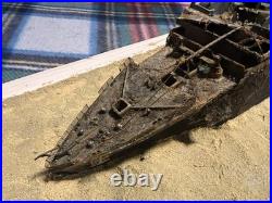 1/570 Titanic Bow Wreck Model With Wood Base