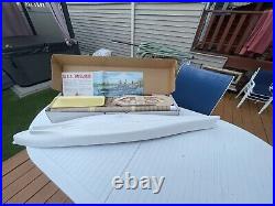 55 USS Missouri Sterling Model 55 1/2. Missing Parts. No Motor. WithFiberglass Hull