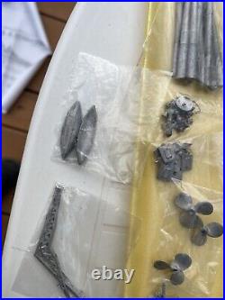 55 USS Missouri Sterling Model 55 1/2. Missing Parts. No Motor. WithFiberglass Hull