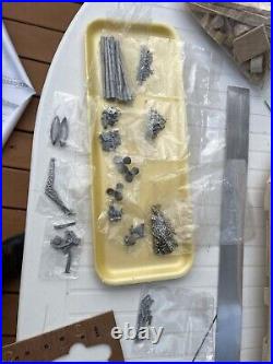 55 USS Missouri Sterling Model 55 1/2. Missing Parts. No Motor. WithFiberglass Hull