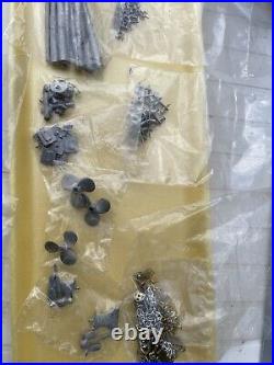 55 USS Missouri Sterling Model 55 1/2. Missing Parts. No Motor. WithFiberglass Hull