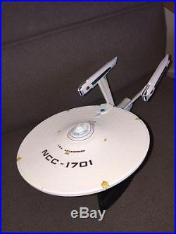 Bandai Star Trek USS Enterprise NCC-1701 model ship, Excellent condition