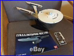 Bandai Star Trek USS Enterprise NCC-1701 model ship, Excellent condition