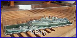 Built Hms Invincible & Manchester Rn Carrier T42 1/700 Ship Model Display Case