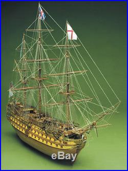 Elegant, finely detailed model ship kit by Mantua Panart the HMS Victory 738