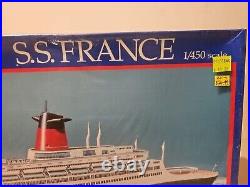 Glencoe Models #09302 SS France 1450 Scale Model Ship Kit NISB