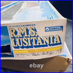 Gunze Sangyo 1/350 RMS Lusitania British Passenger Ship Deluxe Scale Model Kit