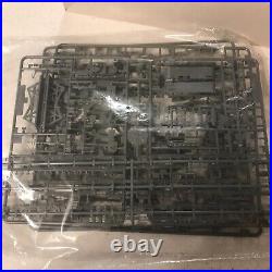 Heller 1/400 Arromanches French Aircraft Carrier Plastic Model Kit 81064
