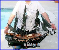 Large Authentic Fleet Classics Pirates Of The Caribbean Black Pearl Replica Ship