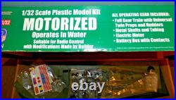 Lindberg 1/32 JFK's PT-109 Limited Edition Motorized Model ship, boat kit 70813