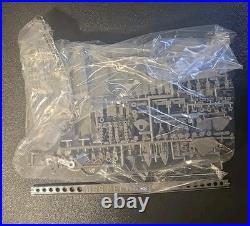 Lindberg Blue Devil Destroyer 1/125 Motorized Model 70815 NIB US Seller