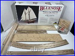 Model Shipways BLUENOSE CANADIAN FISHING SCHOONER 1100 SCALE. NIB