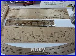 Model Shipways BLUENOSE CANADIAN FISHING SCHOONER 1100 SCALE. NIB