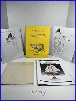 Model Shipways BLUENOSE CANADIAN FISHING SCHOONER 1100 SCALE. NIB