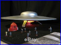 Polar Lights Forbidden Planet C 57-D Space Ship Lighted Model With Figures