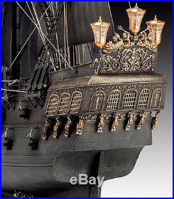 REVELL Black Pearl Pirate Ship 172 Ship Model Kit 05699