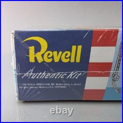 Revell 0337 1285 U. S. Coast Guard Icebreaker Eastwind Model Kit Vintage SEALED Revell 0337 1285 U. S. Coast Guard Icebreaker Eastwind Model Kit Vintage SEALED