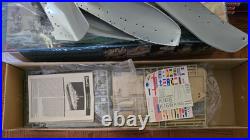 Revell 1/72 HMCS SNOWBERRY Flower Class Corvette Model #05061 Kit NEW