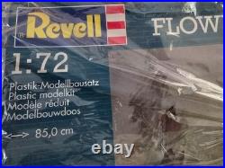 Revell 1/72 HMCS SNOWBERRY Flower Class Corvette Model #05061 Kit NEW