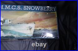 Revell 1/72 HMCS SNOWBERRY Flower Class Corvette Model #05061 Kit SEALED