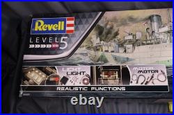 Revell 1/72 TECHNIK KI66 Flower Class Corvette Model #00451 Kit NEW