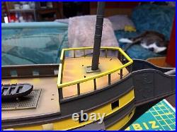 Revell 1/96 man o war model ship kit - BUILT KIT