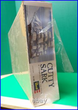 Revell Cutty Sark Ship PLASTIC MODEL KIT BOXED H-399 1974 196 NEW