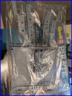 Revell Pirate Ship 05605 1/72 scale, 896 pieces, model ship kit, sailboat model