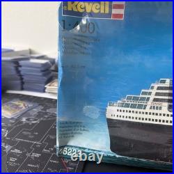 Revell Queen Mary 2 Model Ship Kit (05223) 1400 Scale Model, Unused