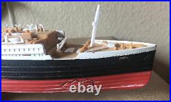 Titanic Hughes Santini Submersible Model Break Apart Model Ship Incomplete 1999