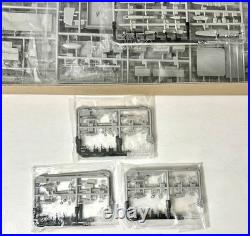 Trumpeter #05601 1/350 USS Hornet CV-8 + few extras
