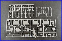 Trumpeter 6716 US Aircraft Carrier John F Kennedy 1/700 Scale Plastic Model Kit