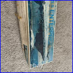 USS ENTERPRISE LIFE-LIKE Hobby Kits B243 (1972) Model Vintage Aircraft Carrier