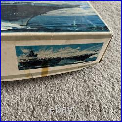 USS ENTERPRISE LIFE-LIKE Hobby Kits B243 (1972) Model Vintage Aircraft Carrier