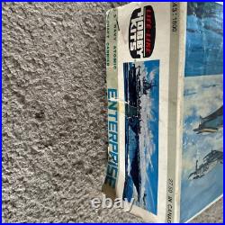 USS ENTERPRISE LIFE-LIKE Hobby Kits B243 (1972) Model Vintage Aircraft Carrier