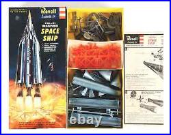 VINTAGE 1957 Revell 196 XSL-01 Manned Space Ship Model Kit #H-1800-198NEW OB