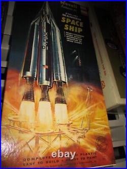 VINTAGE 1957 Revell 196 XSL-01 Manned Space Ship Model Kit #H-1800-198NEW OB