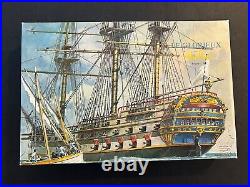 Vintage 1978 Heller Le Gloreiux Ship Boat Model Kit 913