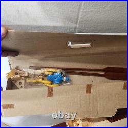 Vtg Model B/o Recreational Toy Battery Operated Sculling Single Shell Rare Oars