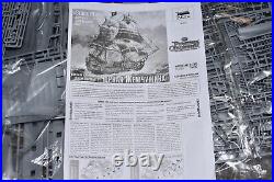 ZVEZDA -Captain's Jack Sparrow Ship BLACK PEARL Scale 172 9037