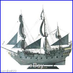 Zvezda 9037 Black Pearl Captain Jack Sparrow Ship Pirates of the Caribbean 1/72